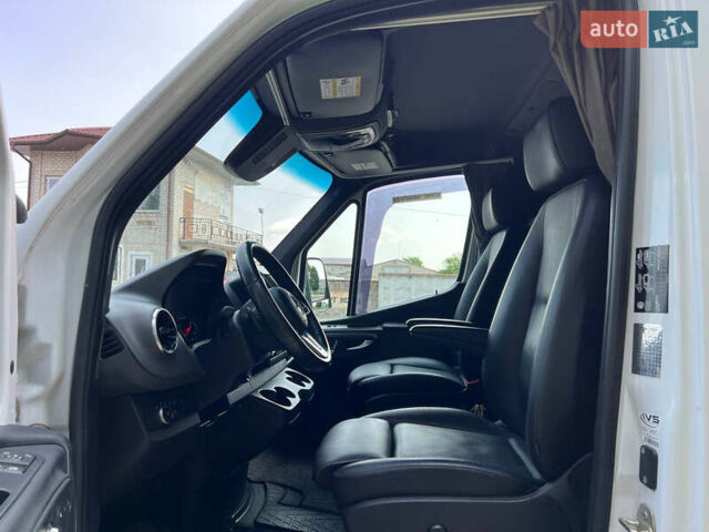 Білий Мерседес Sprinter, об'ємом двигуна 2.99 л та пробігом 262 тис. км за 36900 $, фото 13 на Automoto.ua