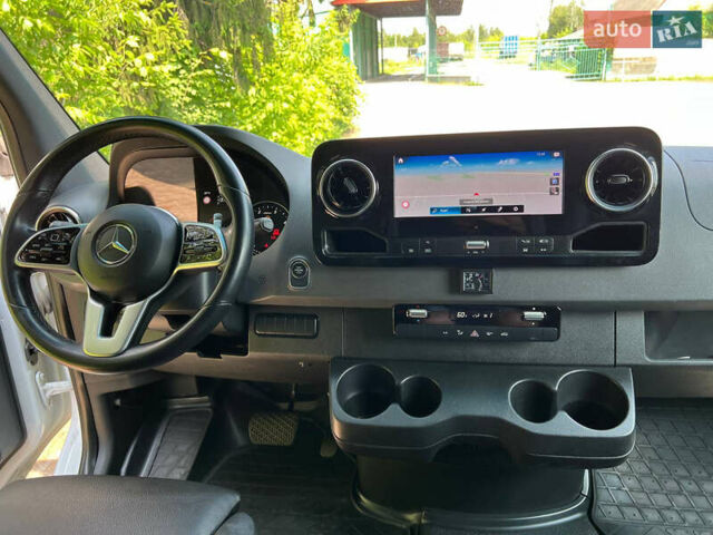 Білий Мерседес Sprinter, об'ємом двигуна 2.99 л та пробігом 262 тис. км за 36900 $, фото 19 на Automoto.ua