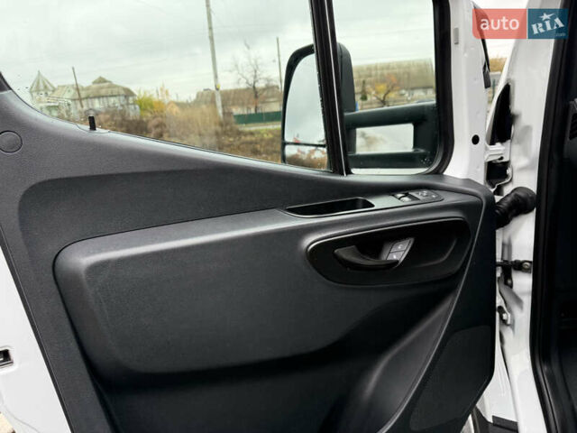 Белый Мерседес Sprinter, объемом двигателя 2.14 л и пробегом 500 тыс. км за 27500 $, фото 19 на Automoto.ua