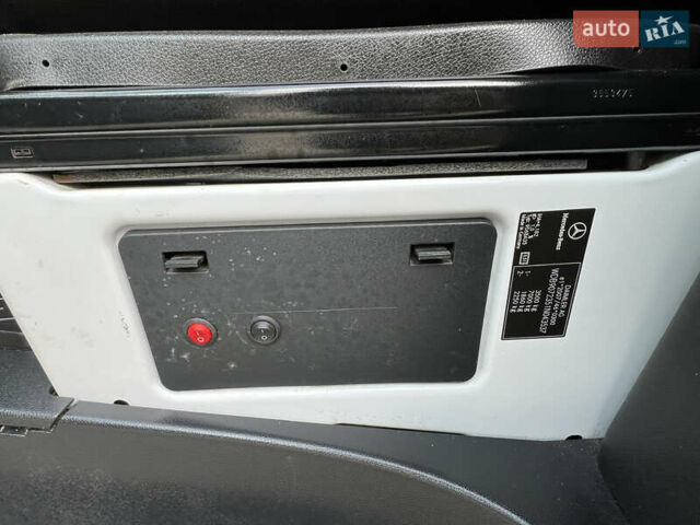 Белый Мерседес Sprinter, объемом двигателя 2.14 л и пробегом 262 тыс. км за 37500 $, фото 17 на Automoto.ua