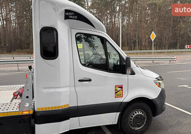 Белый Мерседес Sprinter, объемом двигателя 2.99 л и пробегом 53 тыс. км за 50000 $, фото 16 на Automoto.ua