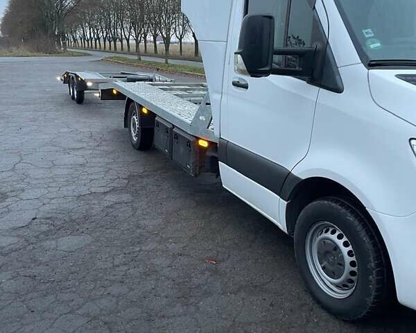 Білий Мерседес Sprinter, об'ємом двигуна 2.99 л та пробігом 295 тис. км за 35000 $, фото 3 на Automoto.ua