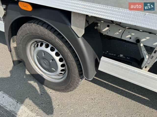 Белый Мерседес Sprinter, объемом двигателя 2.99 л и пробегом 2 тыс. км за 59950 $, фото 6 на Automoto.ua