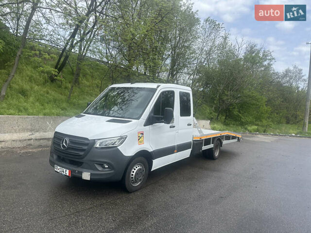 Белый Мерседес Sprinter, объемом двигателя 1.95 л и пробегом 250 тыс. км за 56498 $, фото 2 на Automoto.ua