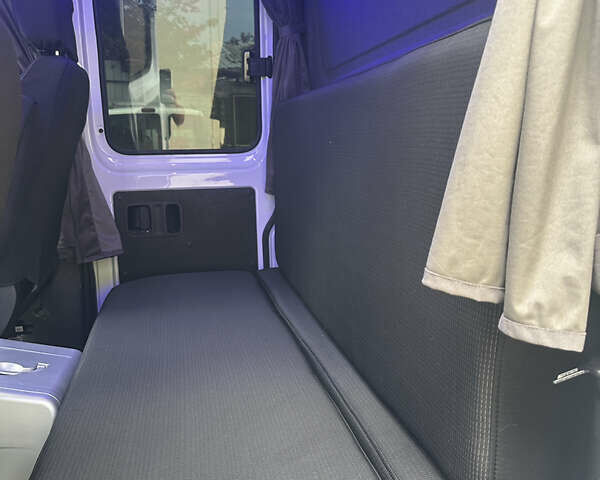 Белый Мерседес Sprinter, объемом двигателя 1.95 л и пробегом 250 тыс. км за 56498 $, фото 15 на Automoto.ua