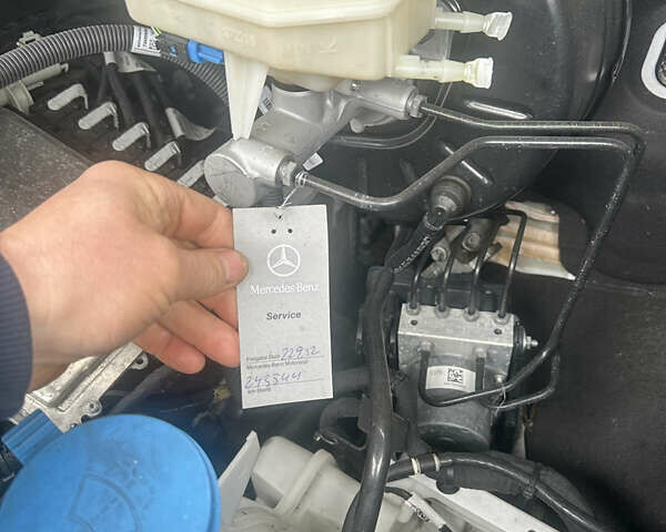 Белый Мерседес Sprinter, объемом двигателя 1.95 л и пробегом 250 тыс. км за 56498 $, фото 9 на Automoto.ua