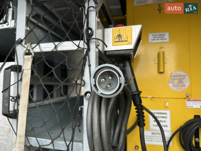 Білий Мерседес Sprinter, об'ємом двигуна 2.2 л та пробігом 238 тис. км за 22900 $, фото 24 на Automoto.ua