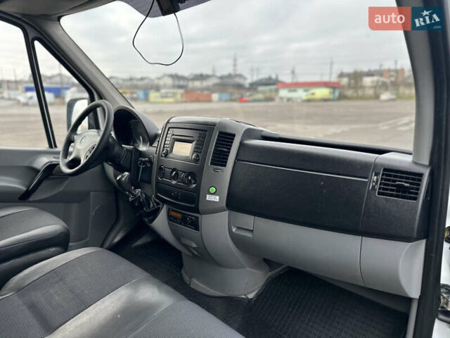 Білий Мерседес Sprinter, об'ємом двигуна 2.2 л та пробігом 238 тис. км за 22900 $, фото 35 на Automoto.ua