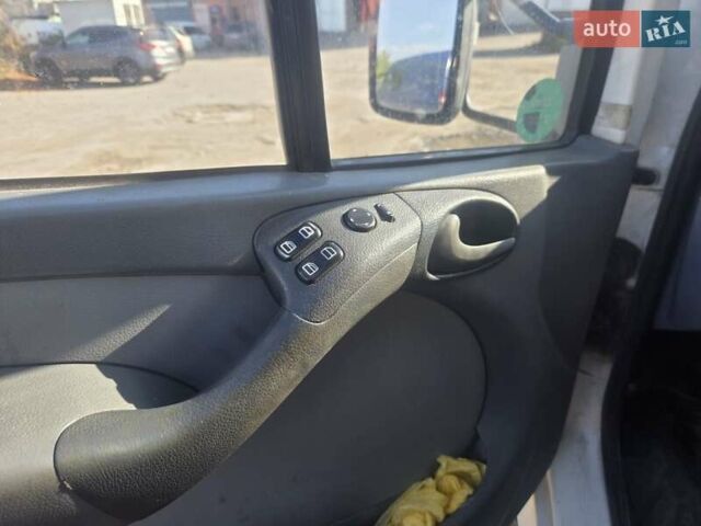 Белый Мерседес Sprinter, объемом двигателя 2.87 л и пробегом 234 тыс. км за 16000 $, фото 7 на Automoto.ua