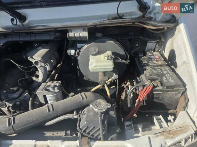 Белый Мерседес Sprinter, объемом двигателя 2.87 л и пробегом 234 тыс. км за 16000 $, фото 9 на Automoto.ua