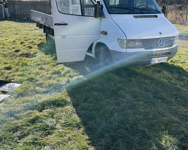 Белый Мерседес Sprinter, объемом двигателя 2.87 л и пробегом 693 тыс. км за 8779 $, фото 10 на Automoto.ua