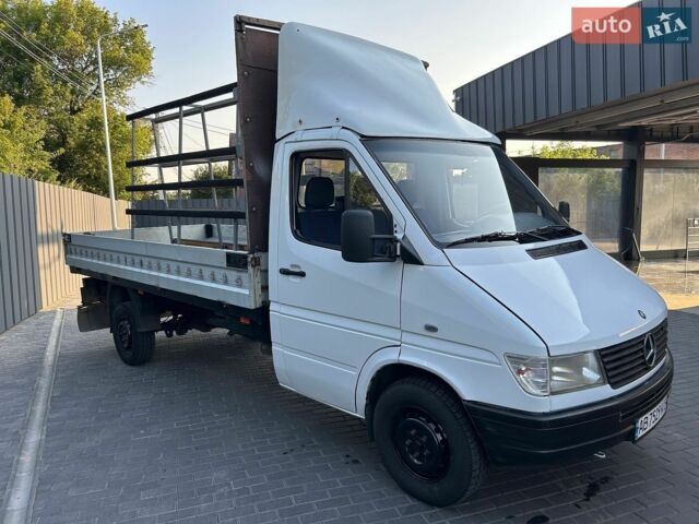 Белый Мерседес Sprinter, объемом двигателя 2.9 л и пробегом 450 тыс. км за 13500 $, фото 39 на Automoto.ua
