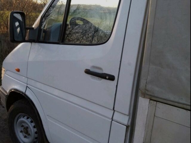 Белый Мерседес Sprinter, объемом двигателя 2.87 л и пробегом 600 тыс. км за 10500 $, фото 11 на Automoto.ua