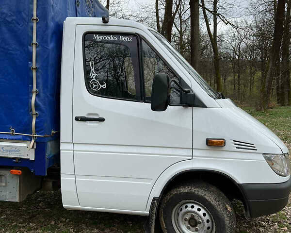 Білий Мерседес Sprinter, об'ємом двигуна 2.15 л та пробігом 590 тис. км за 10700 $, фото 2 на Automoto.ua