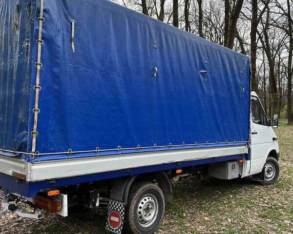 Білий Мерседес Sprinter, об'ємом двигуна 2.15 л та пробігом 590 тис. км за 10700 $, фото 4 на Automoto.ua