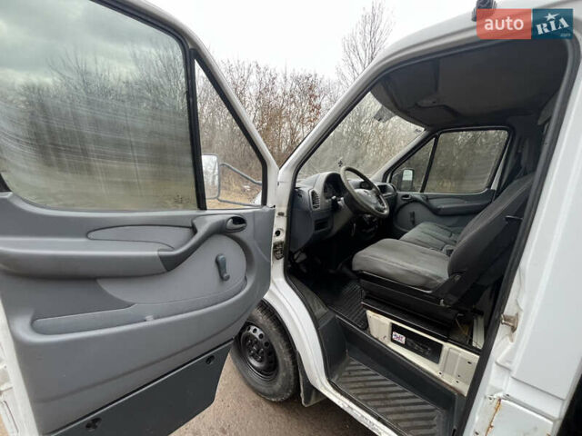 Білий Мерседес Sprinter, об'ємом двигуна 2.15 л та пробігом 343 тис. км за 10900 $, фото 10 на Automoto.ua