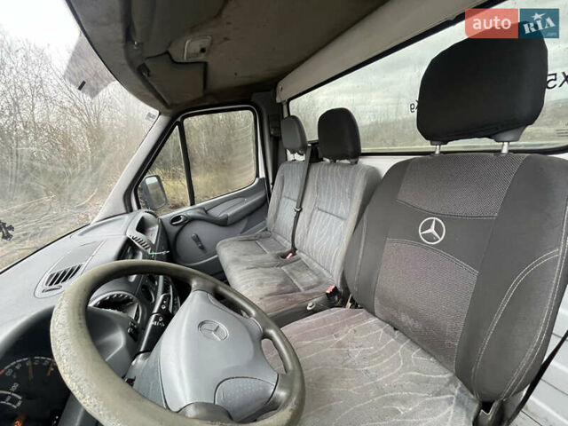 Білий Мерседес Sprinter, об'ємом двигуна 2.15 л та пробігом 343 тис. км за 10900 $, фото 14 на Automoto.ua