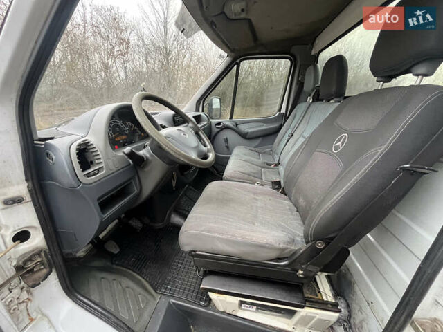 Білий Мерседес Sprinter, об'ємом двигуна 2.15 л та пробігом 343 тис. км за 10900 $, фото 11 на Automoto.ua