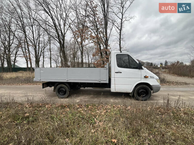Білий Мерседес Sprinter, об'ємом двигуна 2.15 л та пробігом 343 тис. км за 10900 $, фото 3 на Automoto.ua