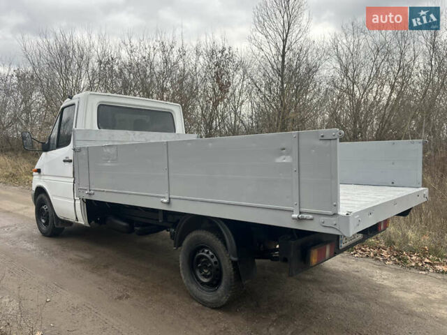 Білий Мерседес Sprinter, об'ємом двигуна 2.15 л та пробігом 343 тис. км за 10900 $, фото 6 на Automoto.ua