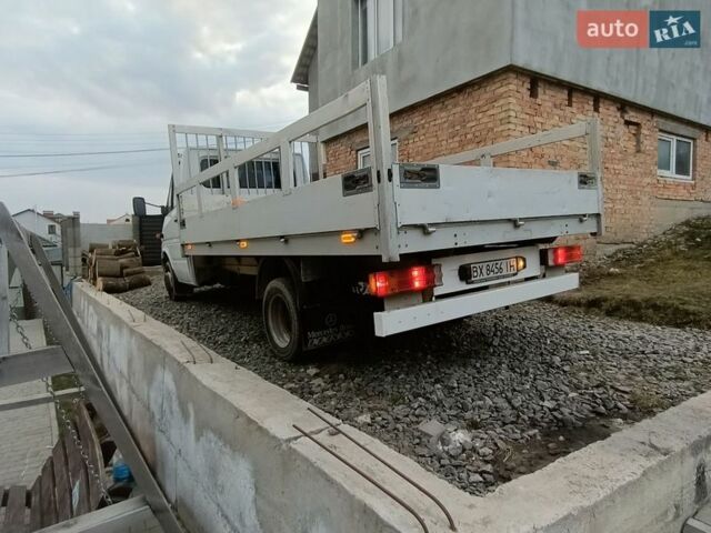 Белый Мерседес Sprinter, объемом двигателя 2.1 л и пробегом 288 тыс. км за 14500 $, фото 3 на Automoto.ua