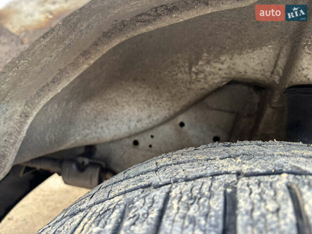 Мерседес Sprinter 2002 у Івано-Франківську на Automoto.ua Білий Мерседес Sprinter, об'ємом двигуна 2.69 л та пробігом 560 тис. км за 8900 $, фото 14 на Automoto.ua