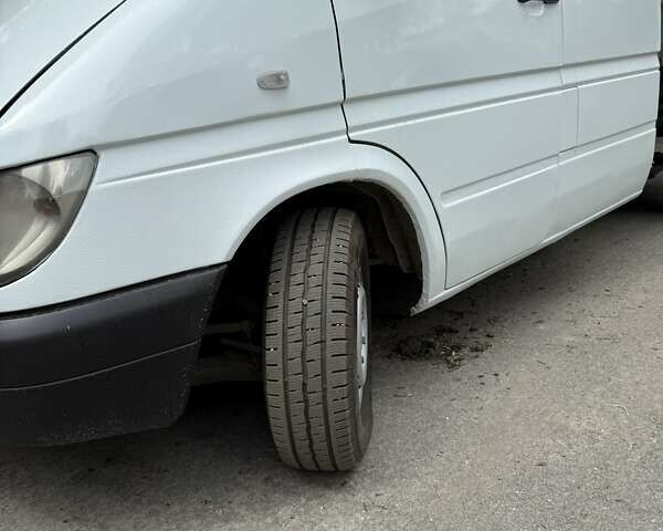 Белый Мерседес Sprinter, объемом двигателя 2.15 л и пробегом 1 тыс. км за 9900 $, фото 6 на Automoto.ua