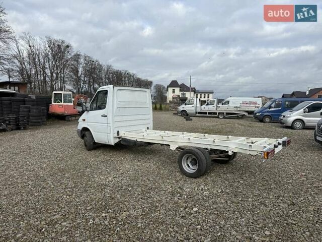 Белый Мерседес Sprinter, объемом двигателя 2.2 л и пробегом 3 тыс. км за 10900 $, фото 2 на Automoto.ua