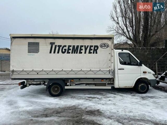 Белый Мерседес Sprinter, объемом двигателя 2.15 л и пробегом 100 тыс. км за 10500 $, фото 6 на Automoto.ua