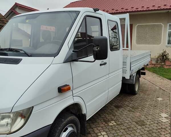 Білий Мерседес Sprinter, об'ємом двигуна 2.69 л та пробігом 350 тис. км за 1599 $, фото 5 на Automoto.ua