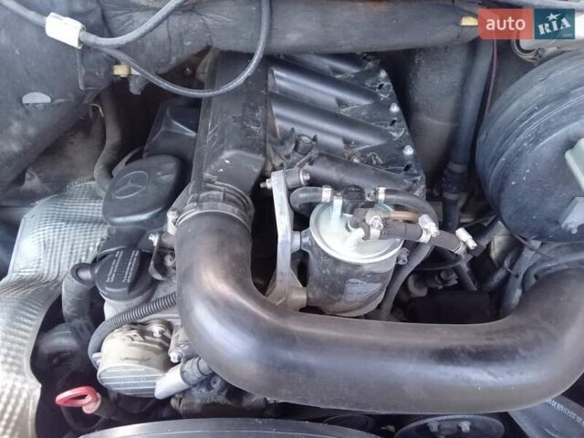 Белый Мерседес Sprinter, объемом двигателя 2.15 л и пробегом 280 тыс. км за 9500 $, фото 1 на Automoto.ua