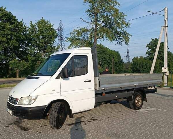 Белый Мерседес Sprinter, объемом двигателя 2.15 л и пробегом 280 тыс. км за 9500 $, фото 7 на Automoto.ua