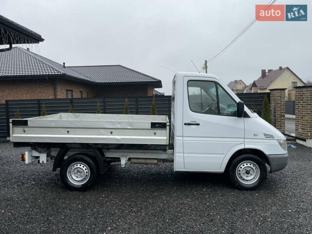 Белый Мерседес Sprinter, объемом двигателя 0 л и пробегом 344 тыс. км за 11500 $, фото 4 на Automoto.ua