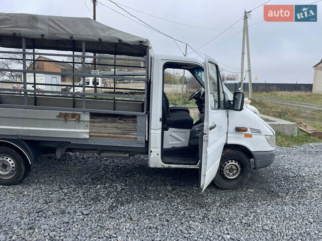 Белый Мерседес Sprinter, объемом двигателя 2.15 л и пробегом 480 тыс. км за 8500 $, фото 16 на Automoto.ua