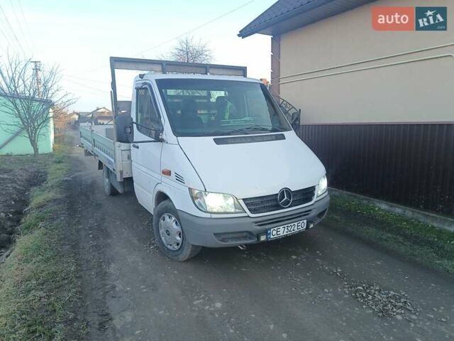 Белый Мерседес Sprinter, объемом двигателя 2.15 л и пробегом 345 тыс. км за 10500 $, фото 1 на Automoto.ua