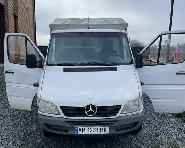 Белый Мерседес Sprinter, объемом двигателя 2.15 л и пробегом 480 тыс. км за 8500 $, фото 17 на Automoto.ua
