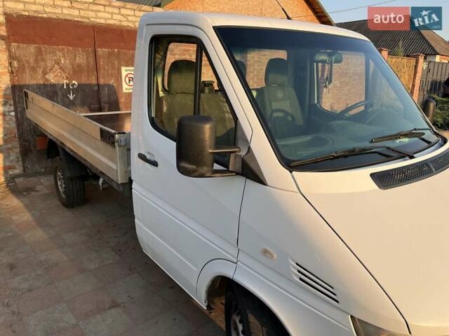 Білий Мерседес Sprinter, об'ємом двигуна 2.15 л та пробігом 320 тис. км за 9500 $, фото 1 на Automoto.ua