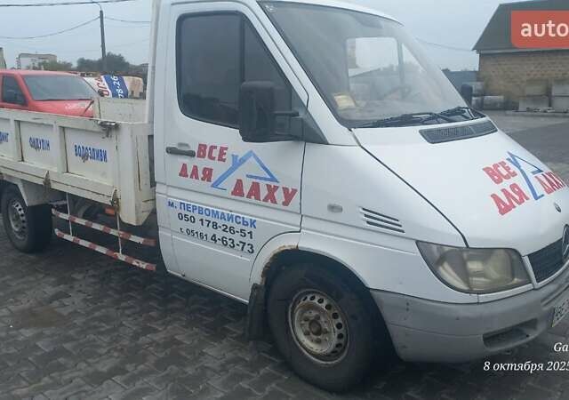 Белый Мерседес Sprinter, объемом двигателя 2.15 л и пробегом 522 тыс. км за 10100 $, фото 6 на Automoto.ua