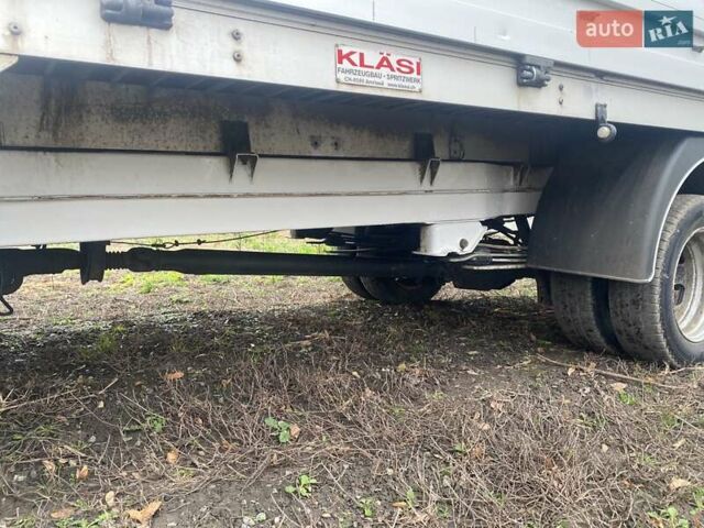 Белый Мерседес Sprinter, объемом двигателя 2.1 л и пробегом 500 тыс. км за 22000 $, фото 4 на Automoto.ua