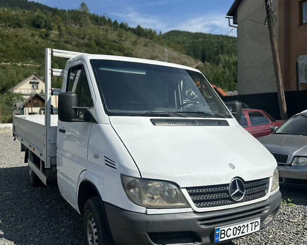 Білий Мерседес Sprinter, об'ємом двигуна 2.15 л та пробігом 350 тис. км за 9000 $, фото 5 на Automoto.ua