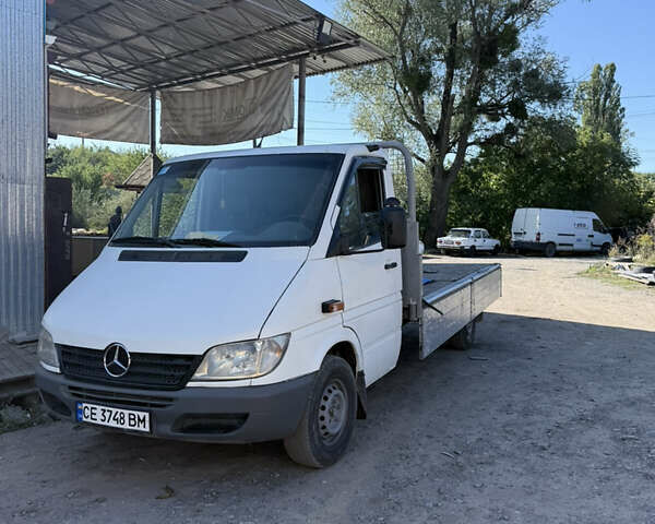 Белый Мерседес Sprinter, объемом двигателя 2.15 л и пробегом 460 тыс. км за 9700 $, фото 2 на Automoto.ua