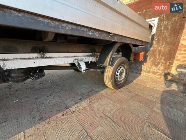Білий Мерседес Sprinter, об'ємом двигуна 2.15 л та пробігом 320 тис. км за 9500 $, фото 4 на Automoto.ua