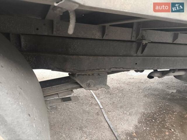 Белый Мерседес Sprinter, объемом двигателя 2.2 л и пробегом 832 тыс. км за 10000 $, фото 6 на Automoto.ua