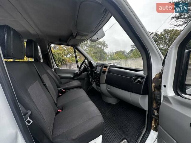 Белый Мерседес Sprinter, объемом двигателя 2.2 л и пробегом 395 тыс. км за 11800 $, фото 23 на Automoto.ua