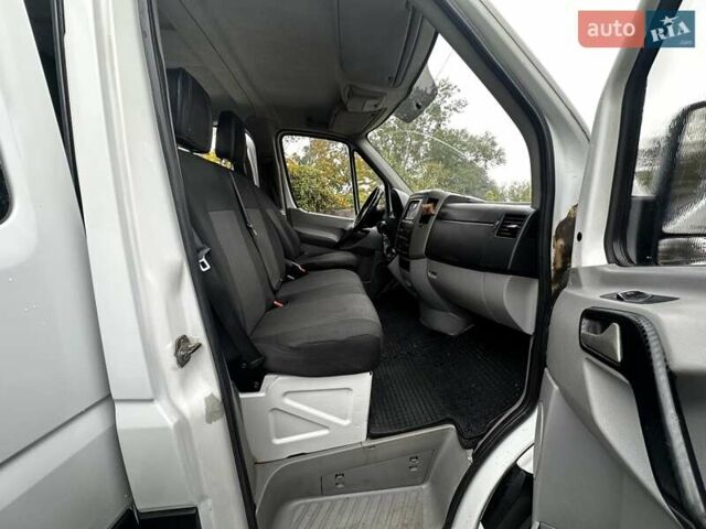 Белый Мерседес Sprinter, объемом двигателя 2.2 л и пробегом 395 тыс. км за 11800 $, фото 22 на Automoto.ua