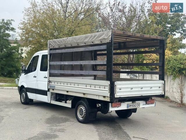 Белый Мерседес Sprinter, объемом двигателя 2.2 л и пробегом 395 тыс. км за 11800 $, фото 3 на Automoto.ua
