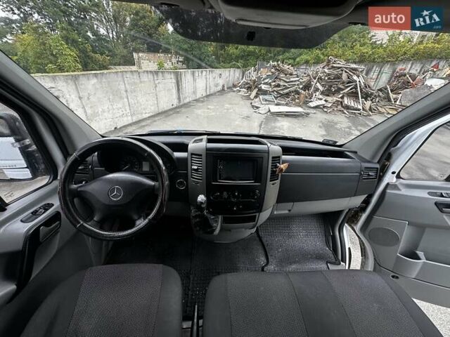 Білий Мерседес Sprinter, об'ємом двигуна 2.2 л та пробігом 395 тис. км за 11999 $, фото 21 на Automoto.ua