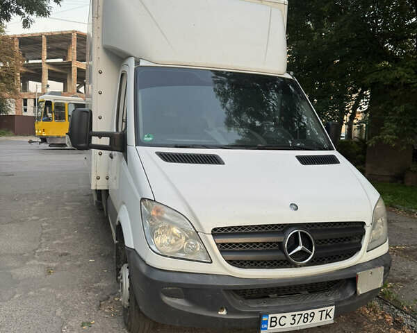 Белый Мерседес Sprinter, объемом двигателя 2.14 л и пробегом 403 тыс. км за 15900 $, фото 1 на Automoto.ua