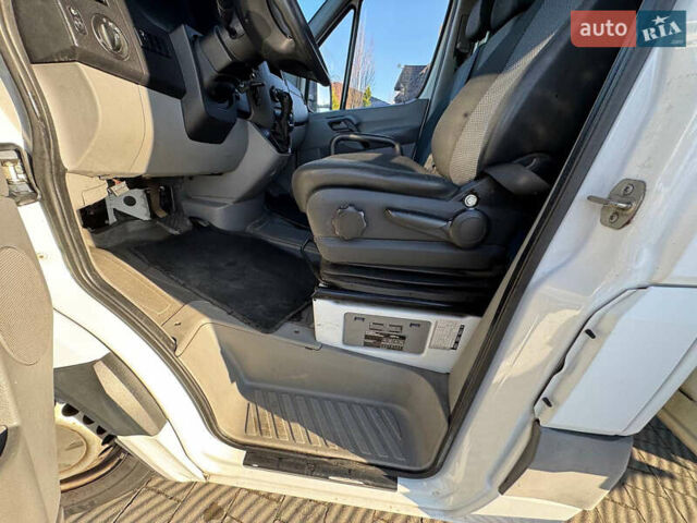 Белый Мерседес Sprinter, объемом двигателя 0 л и пробегом 266 тыс. км за 13600 $, фото 31 на Automoto.ua