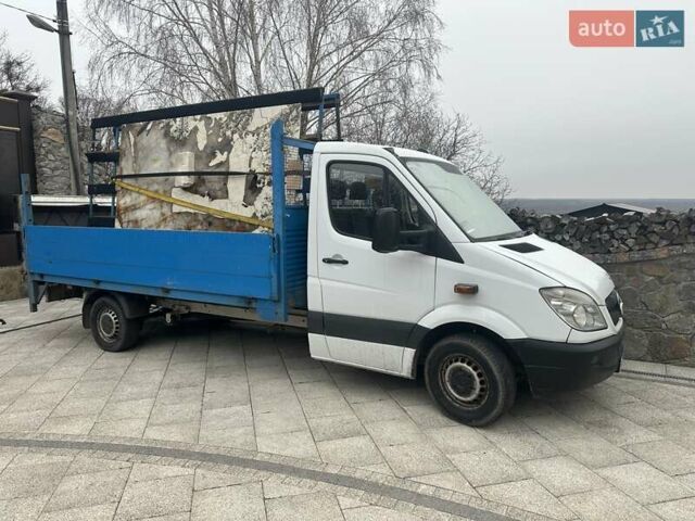 Белый Мерседес Sprinter, объемом двигателя 2.14 л и пробегом 280 тыс. км за 14500 $, фото 5 на Automoto.ua